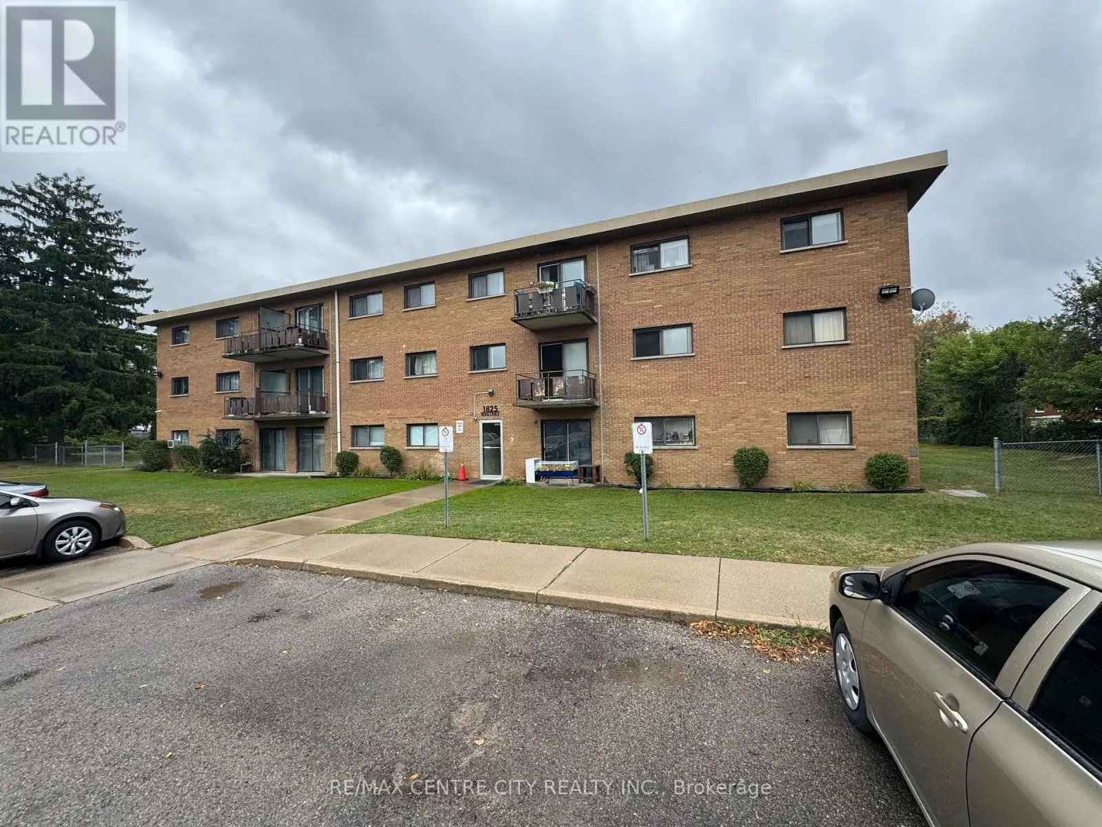 307 - 1825 WHITNEY STREET, #307