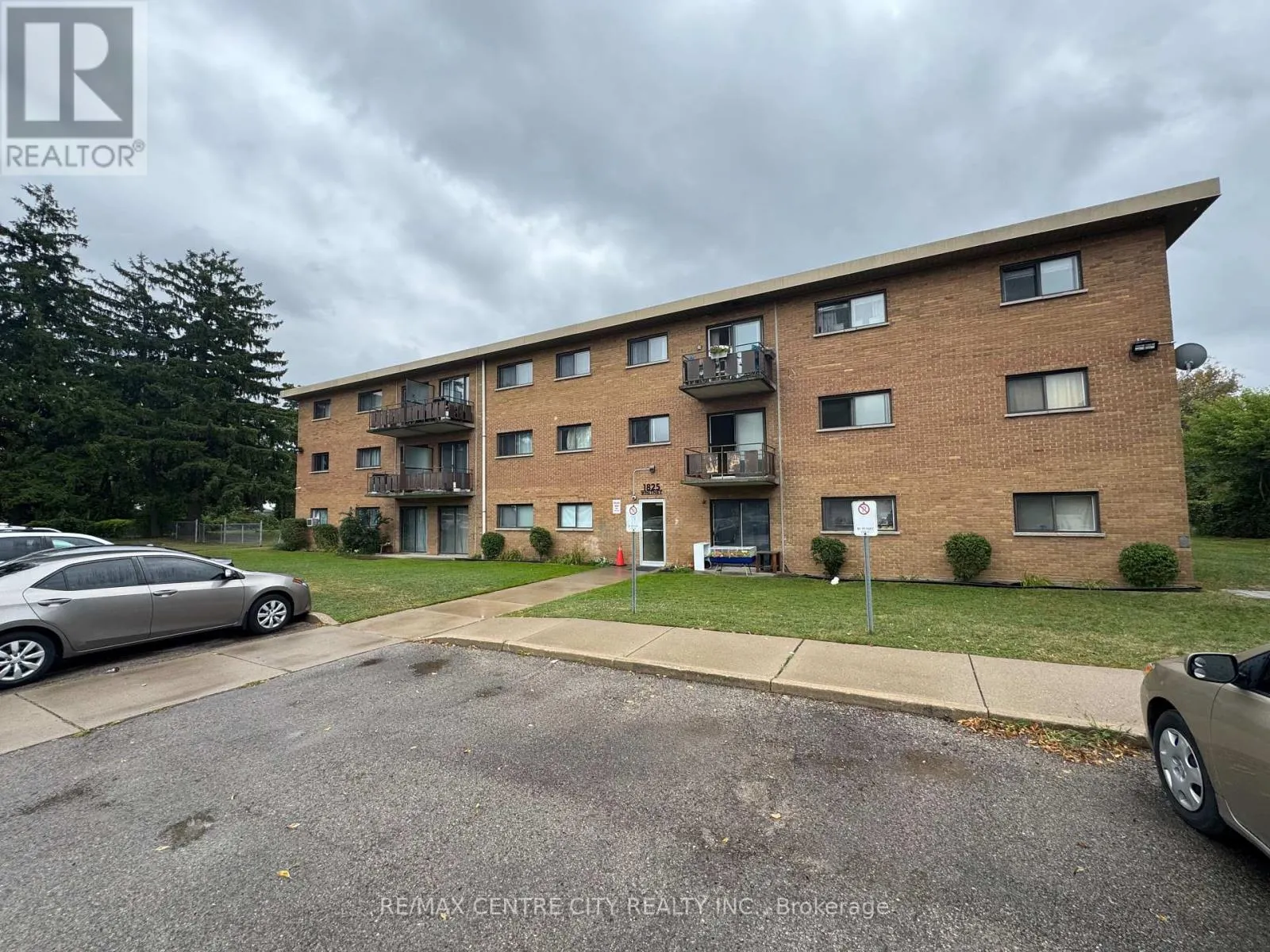 307 - 1825 WHITNEY STREET, #307