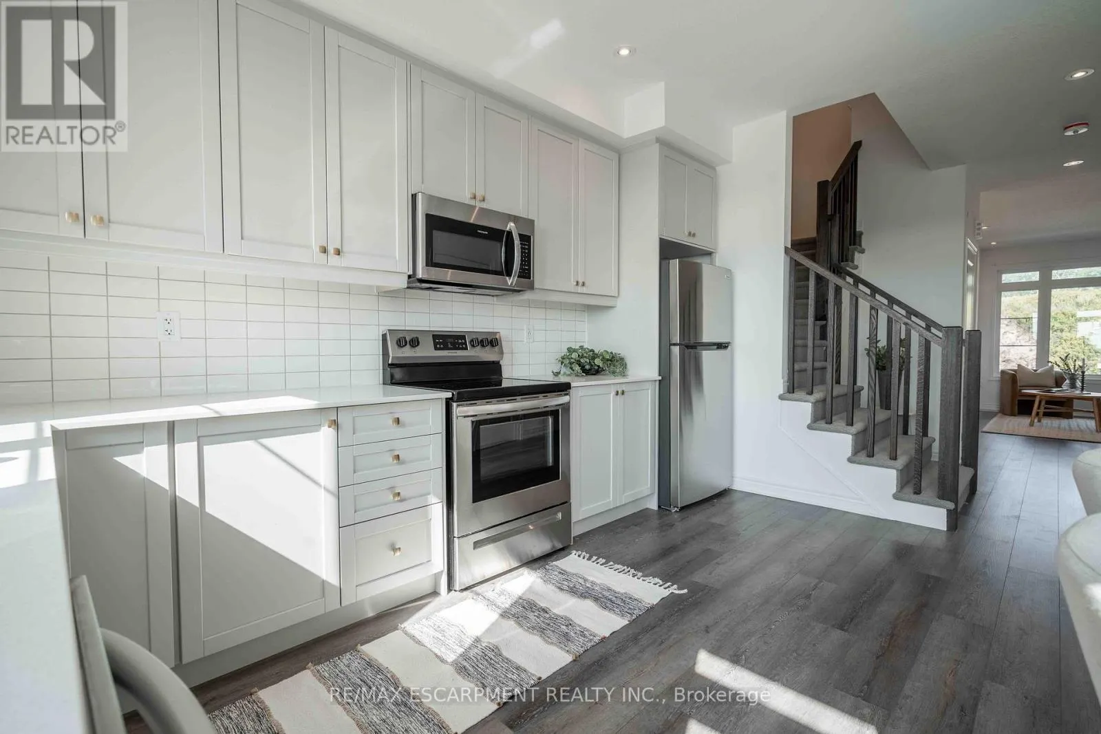 53 - 120 COURT DRIVE