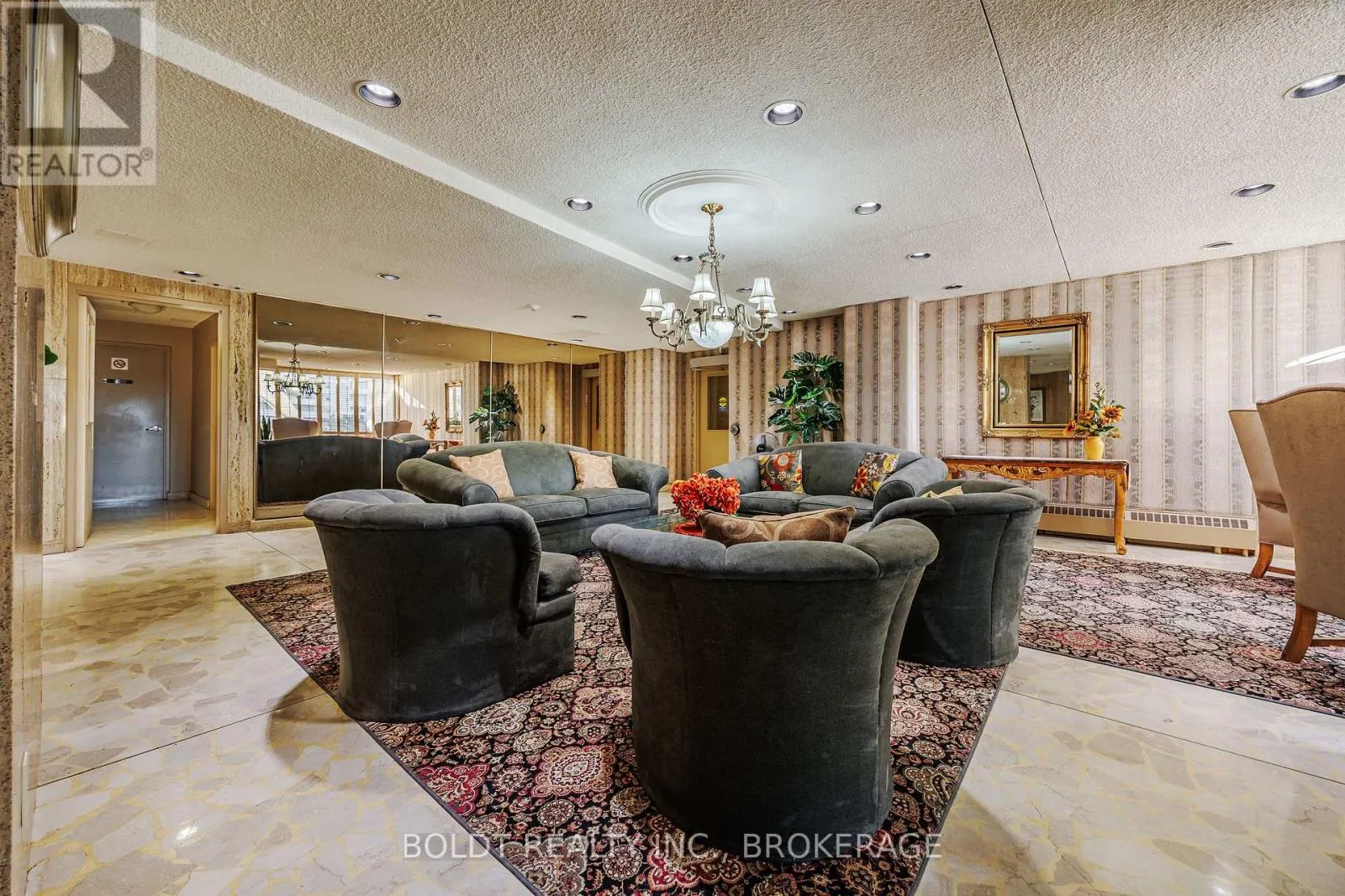 1008 - 15 TOWERING HEIGHTS BOULEVARD, #1008