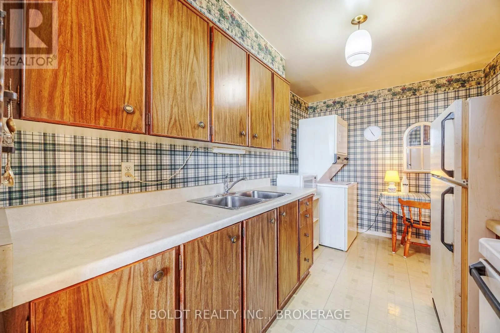 1008 - 15 TOWERING HEIGHTS BOULEVARD, #1008