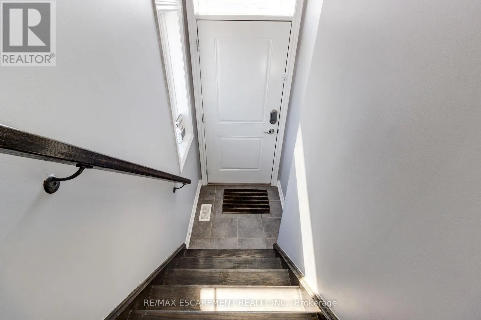 82 BLOOM CRESCENT
