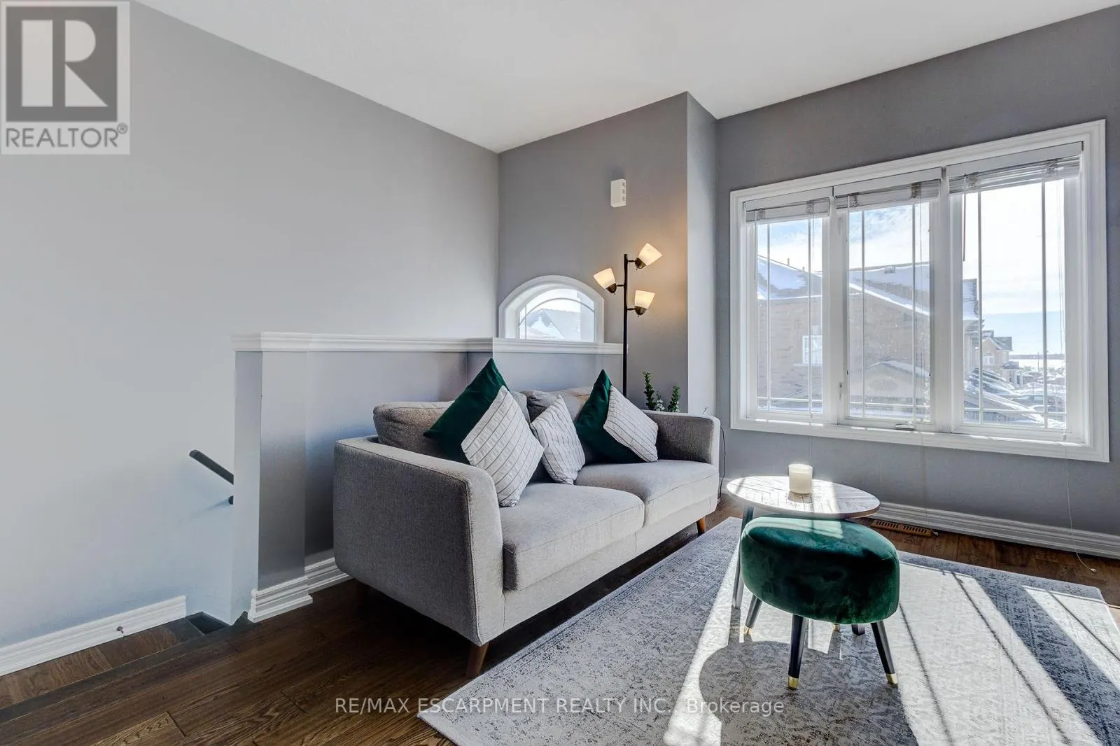 82 BLOOM CRESCENT