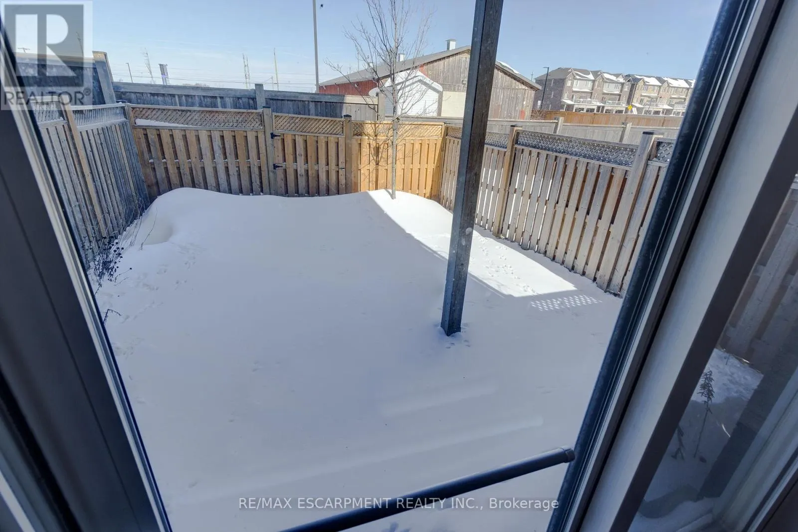 82 BLOOM CRESCENT