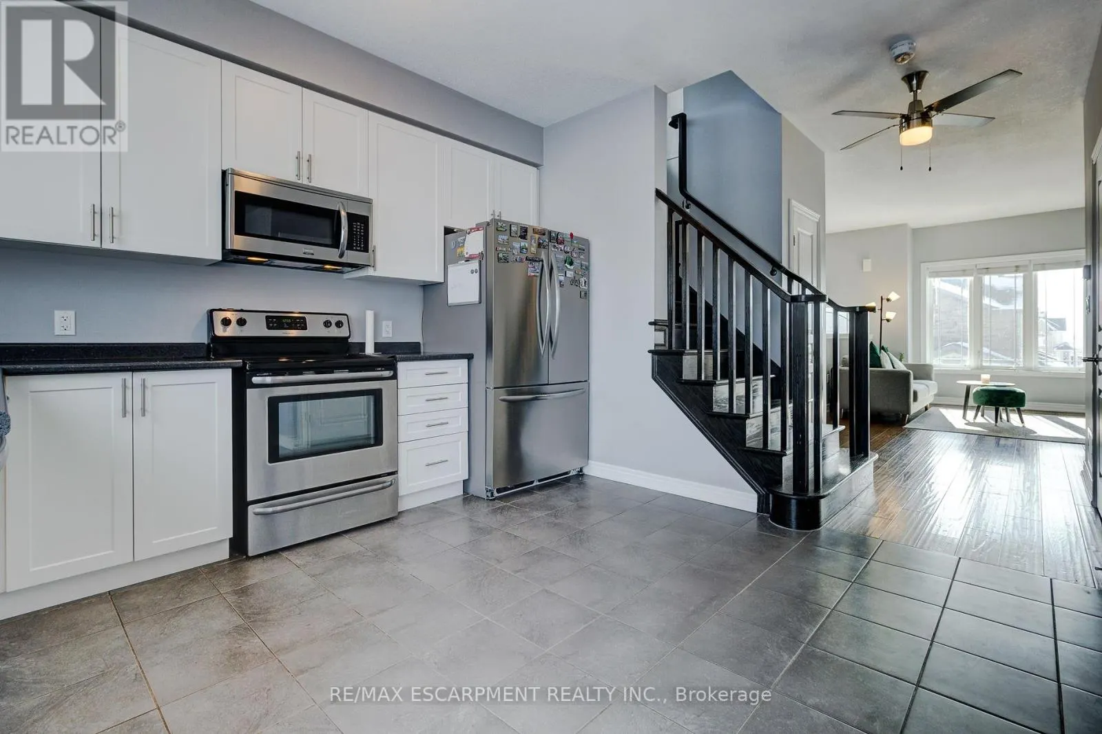 82 BLOOM CRESCENT