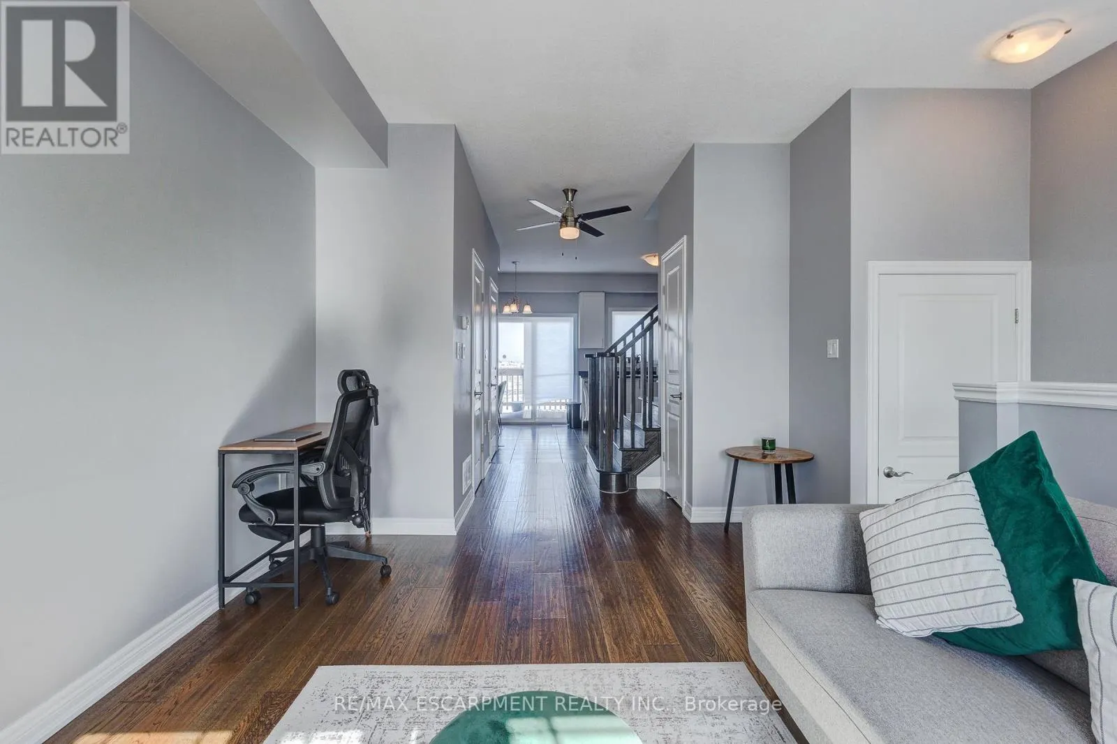82 BLOOM CRESCENT