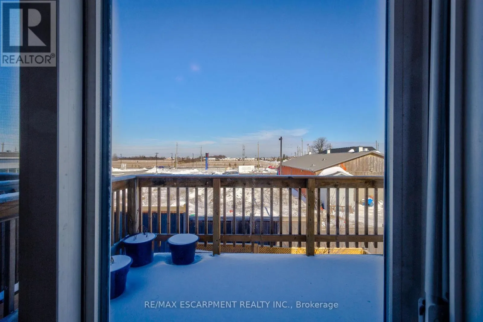 82 BLOOM CRESCENT