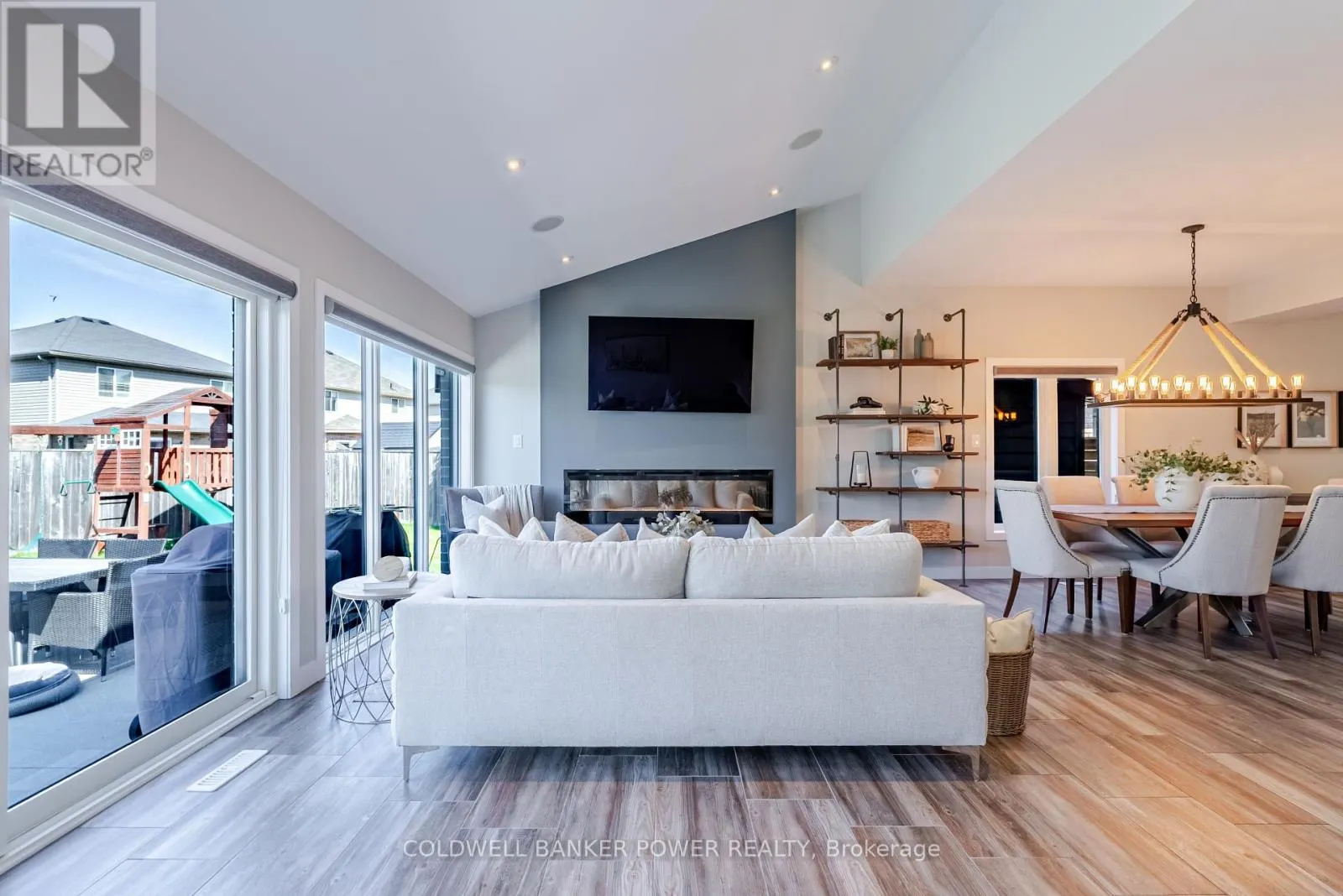 2224 YELLOWBIRCH PLACE