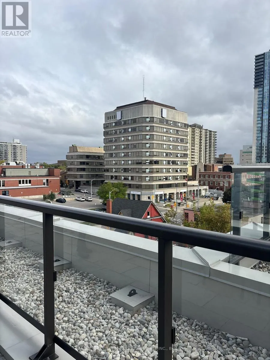 608 - 55 DUKE STREET WEST