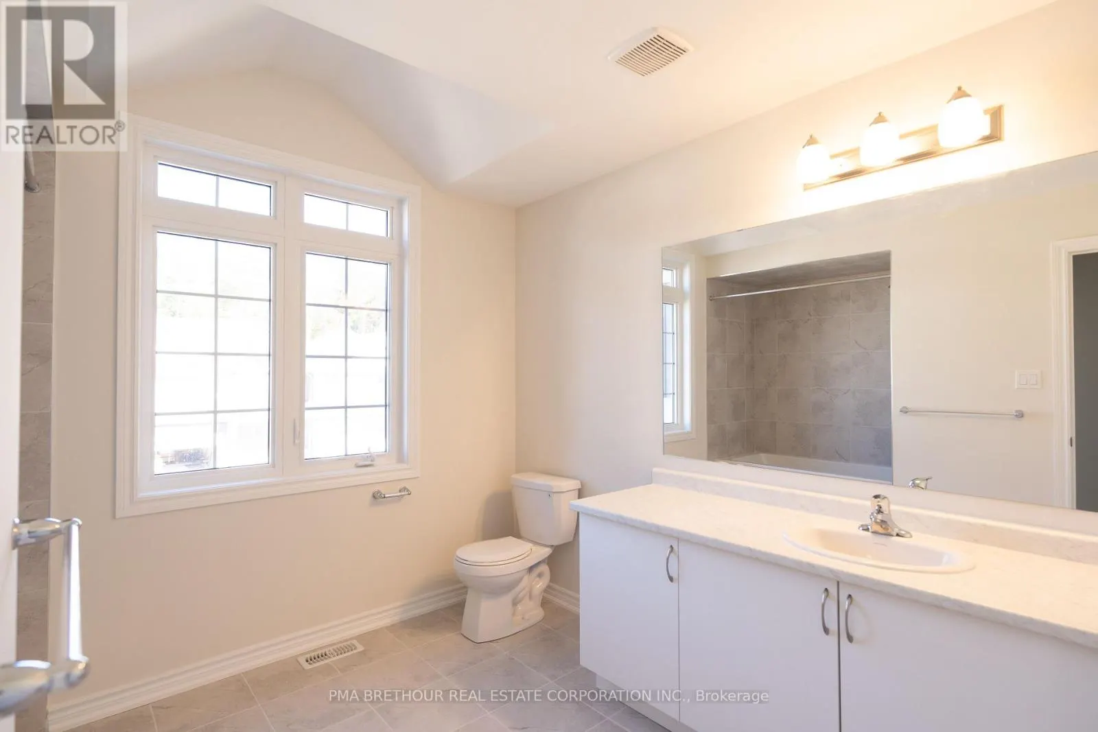 400 BEECHWOOD FOREST LANE
