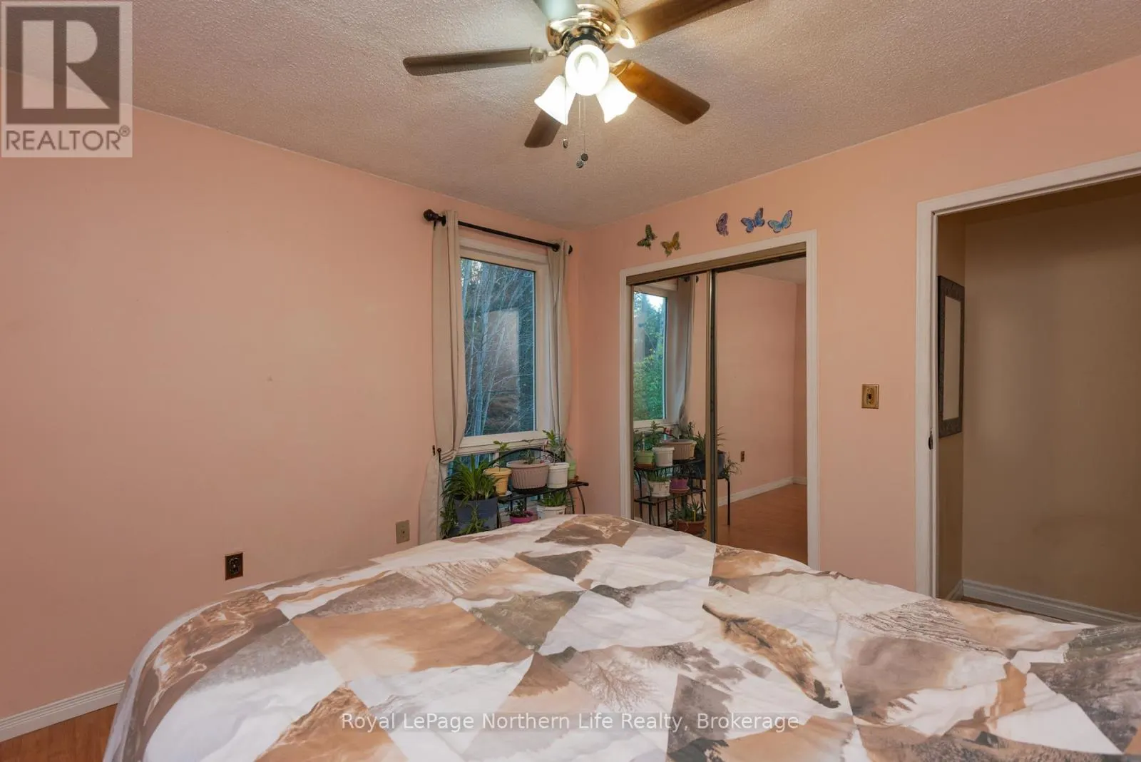 903 HIGHWAY 17 E