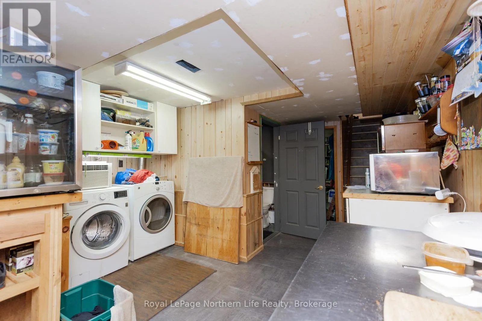 903 HIGHWAY 17 E