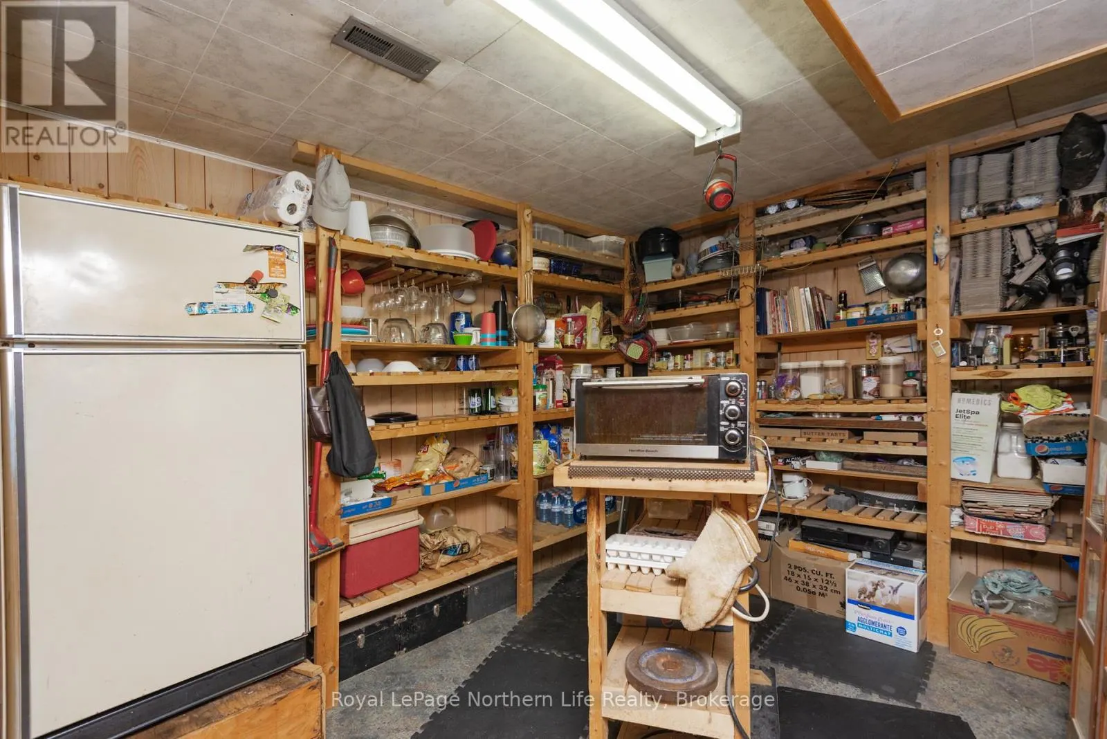 903 HIGHWAY 17 E