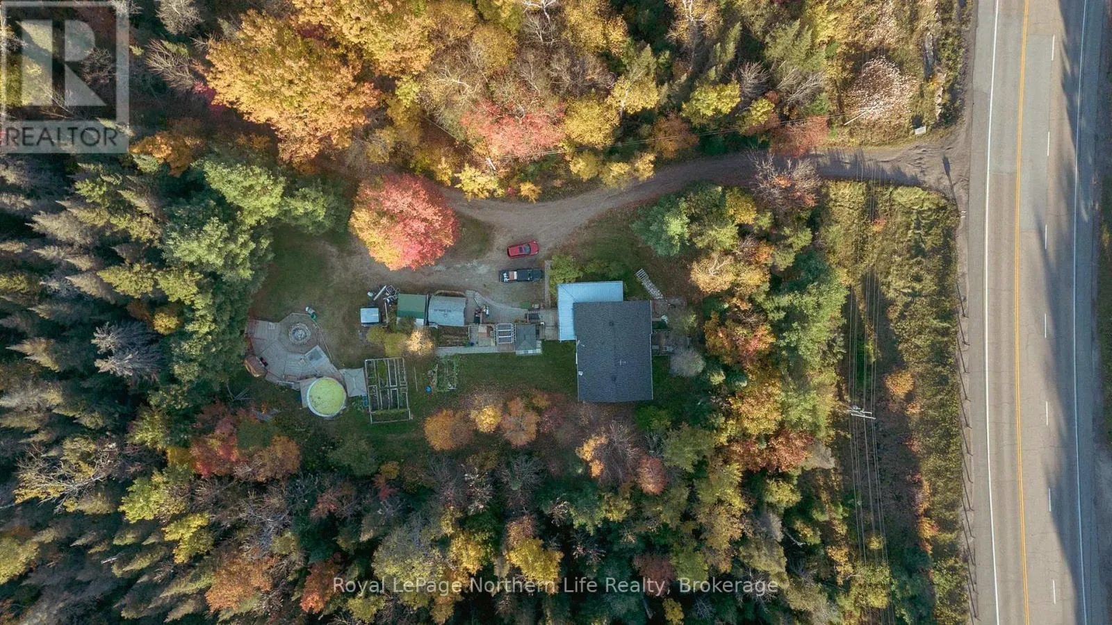 903 HIGHWAY 17 E