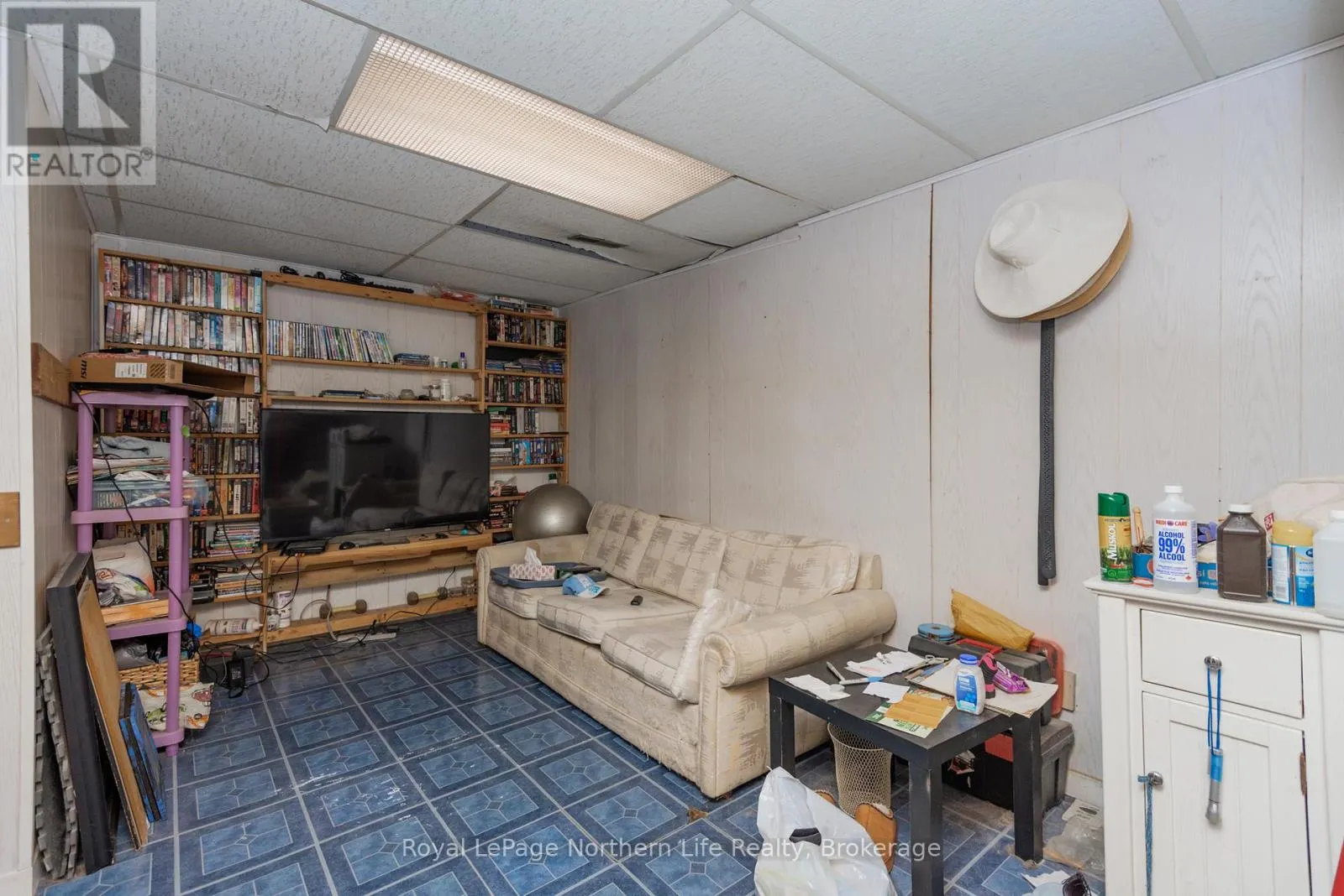903 HIGHWAY 17 E