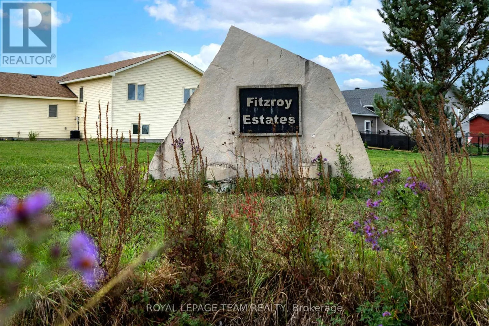 77 LEARMONTH AVENUE