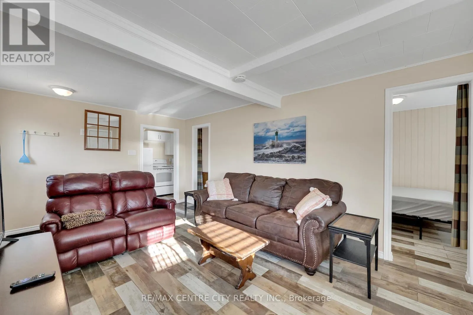 3143 COLIN STREET