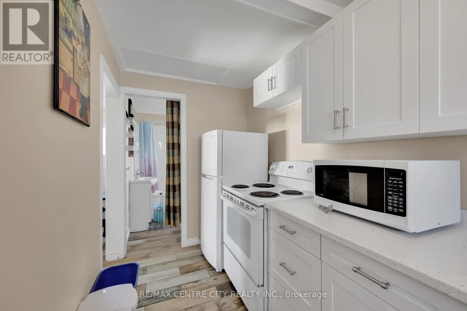 3143 COLIN STREET