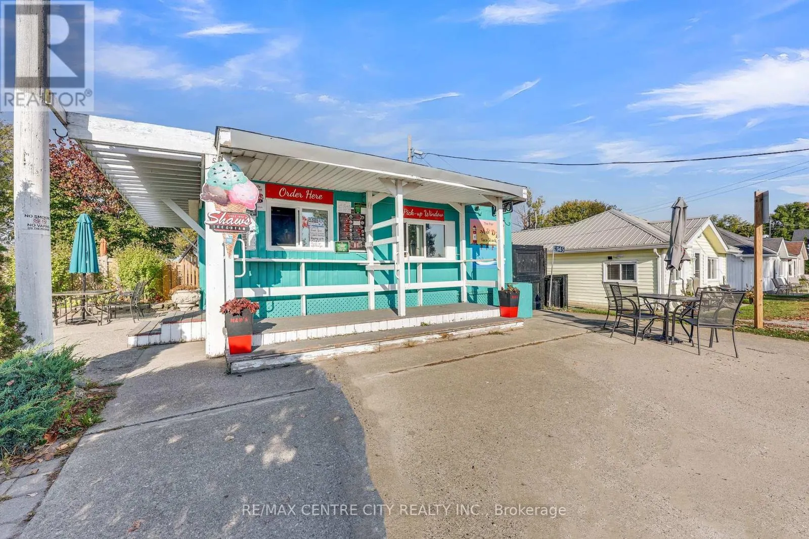 3143 COLIN STREET