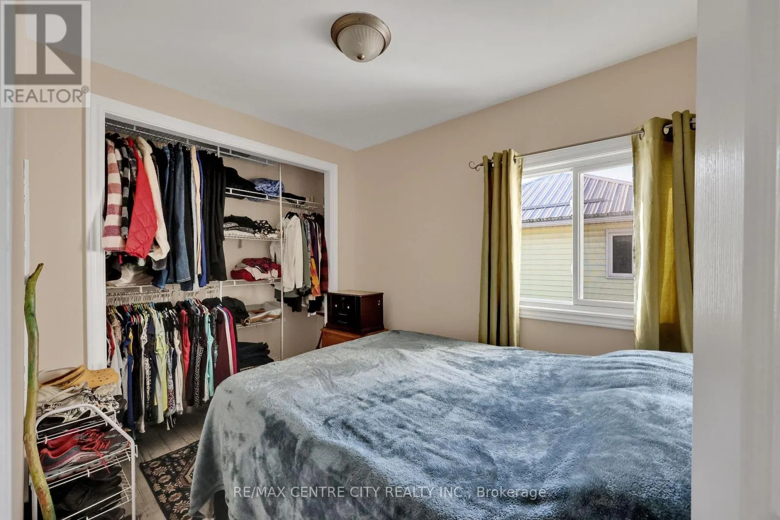 3143 COLIN STREET