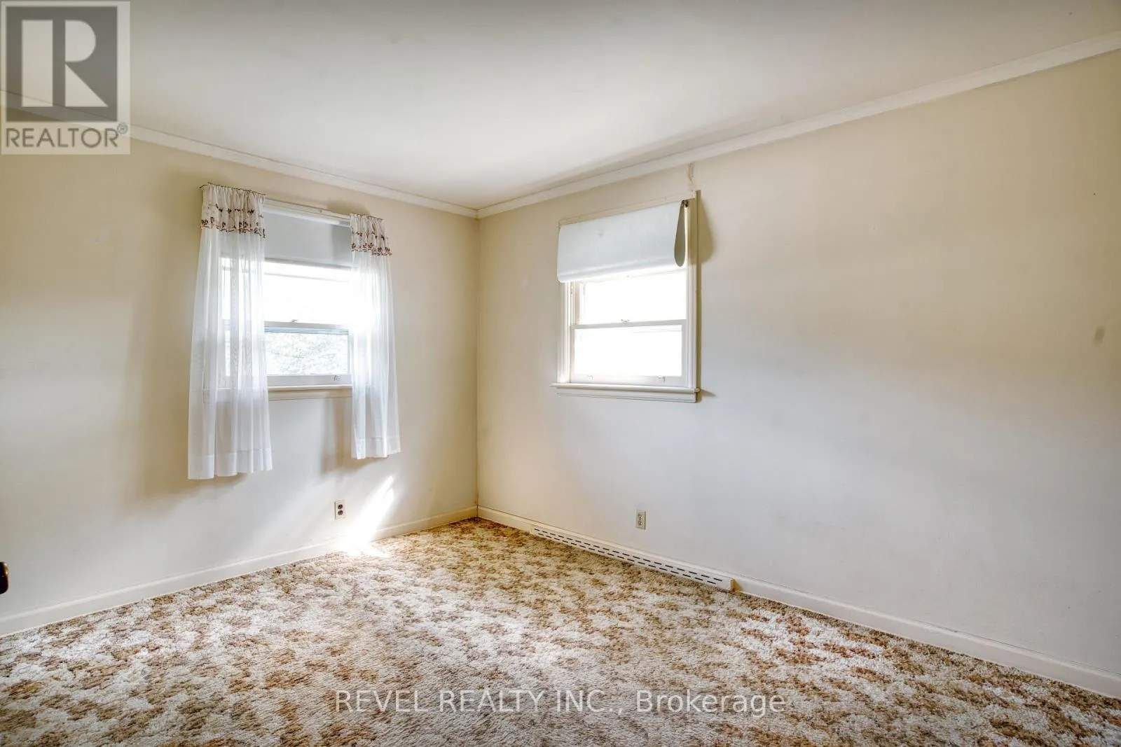 143 OAKSIDE STREET