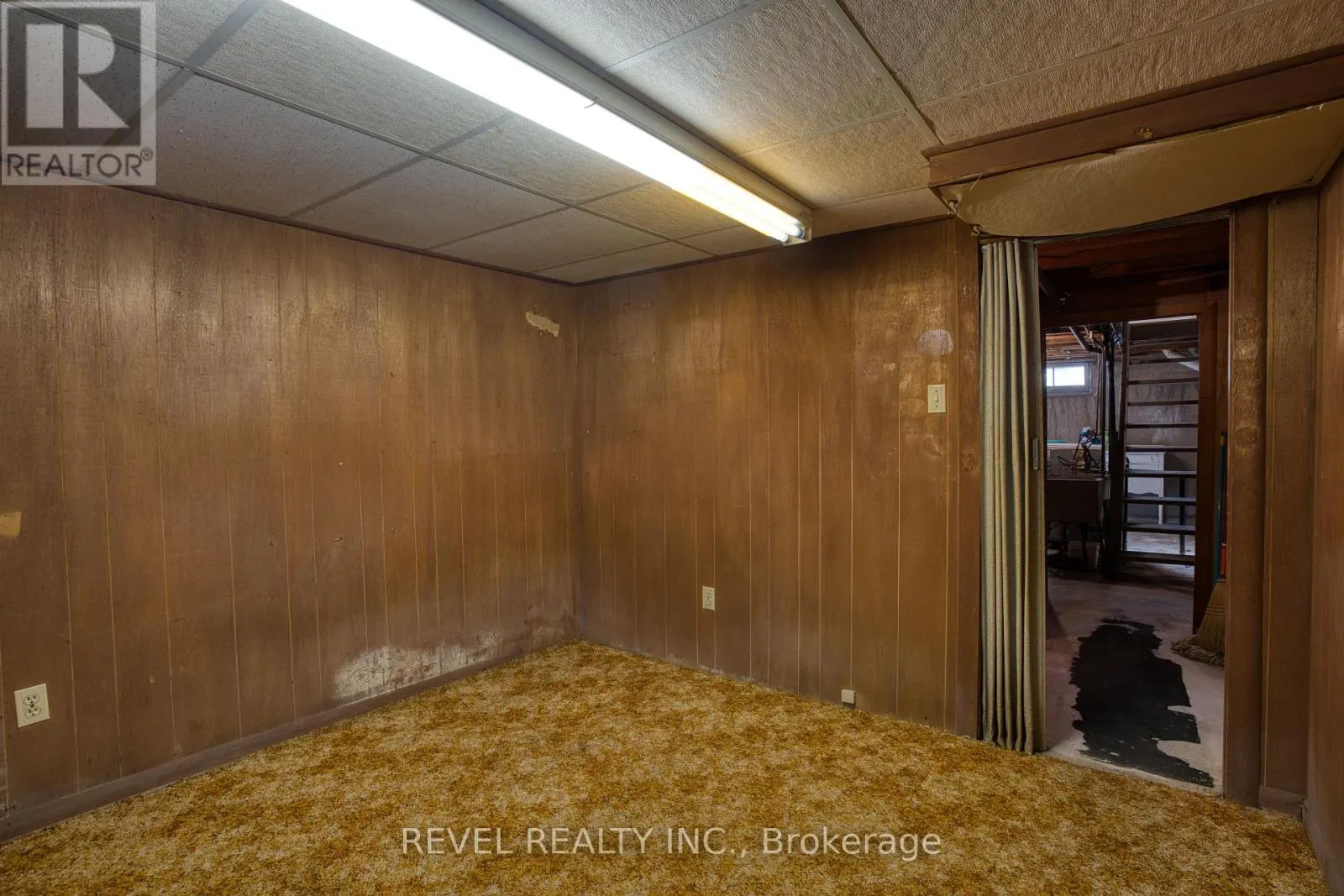 143 OAKSIDE STREET