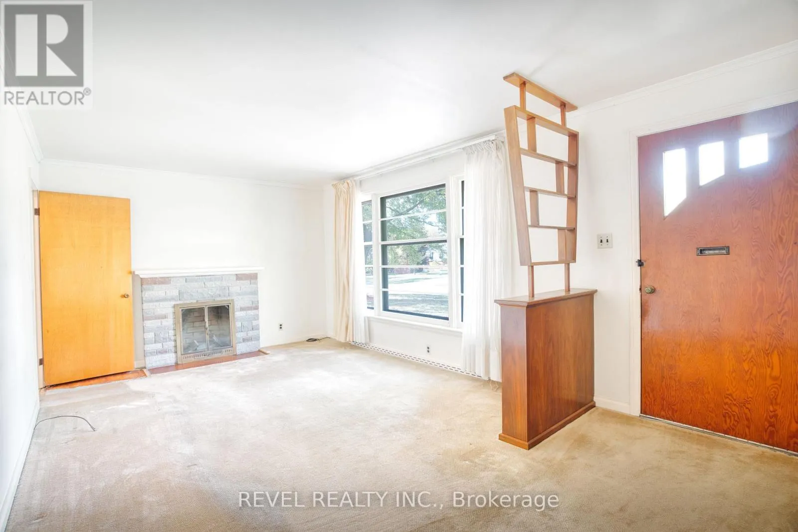 143 OAKSIDE STREET