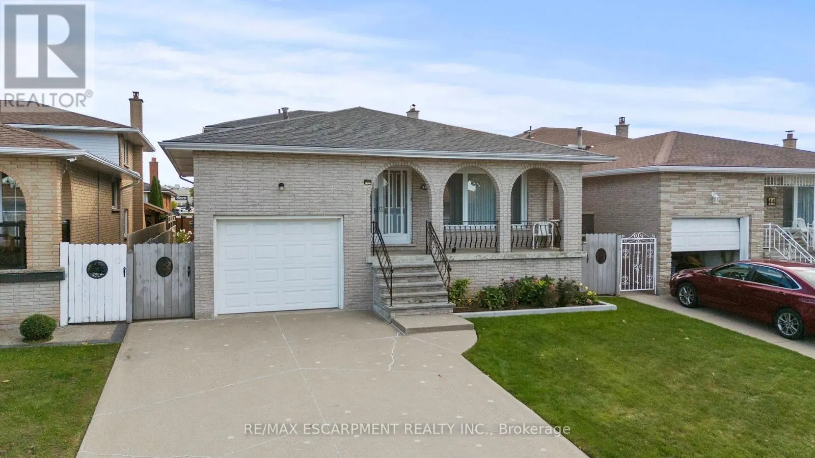 48 VILLAGE DRIVE