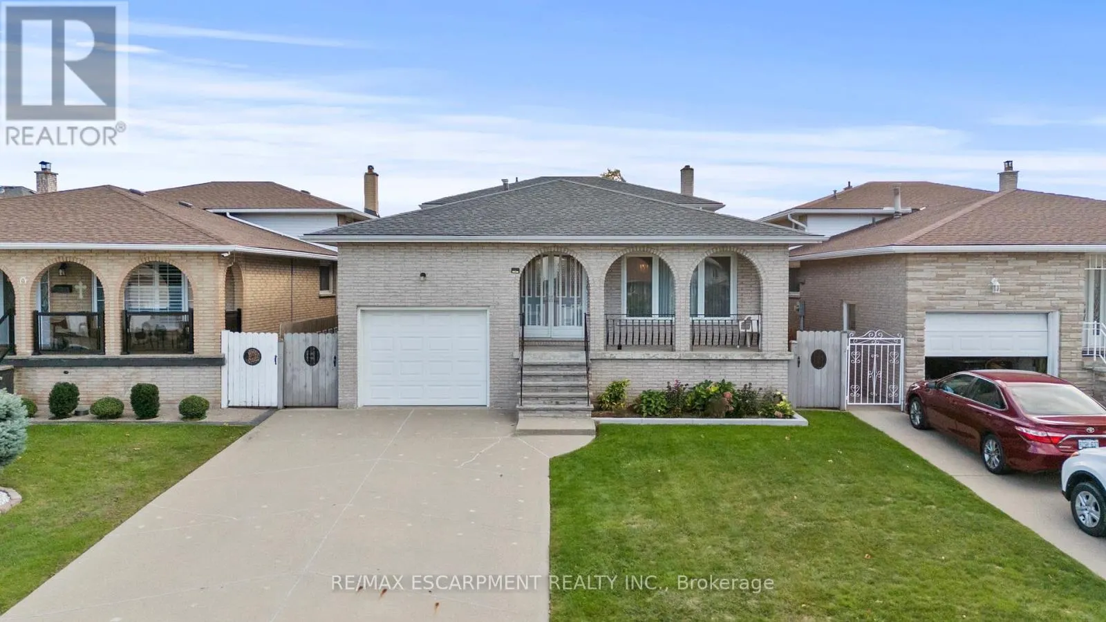 48 VILLAGE DRIVE