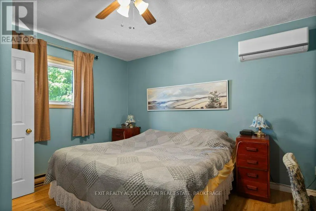 122 BAYVIEW DRIVE