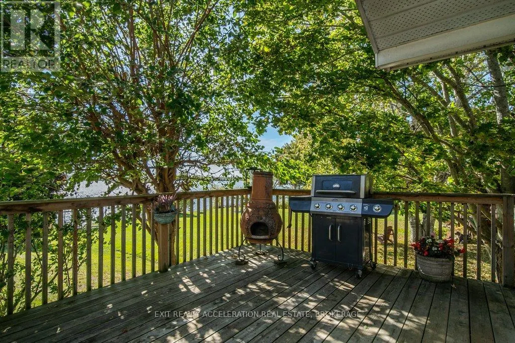 122 BAYVIEW DRIVE