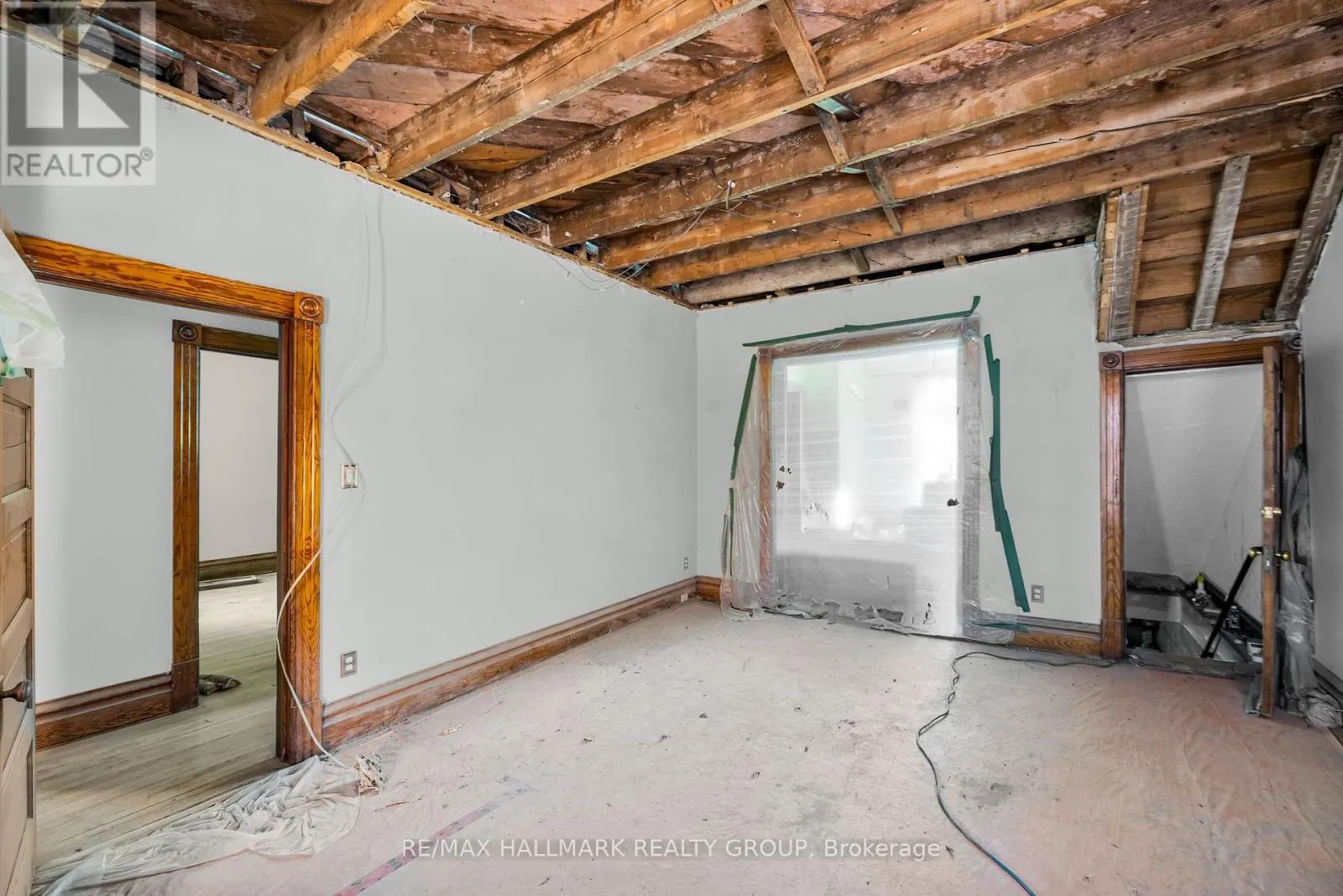 111 GUIGUES AVENUE