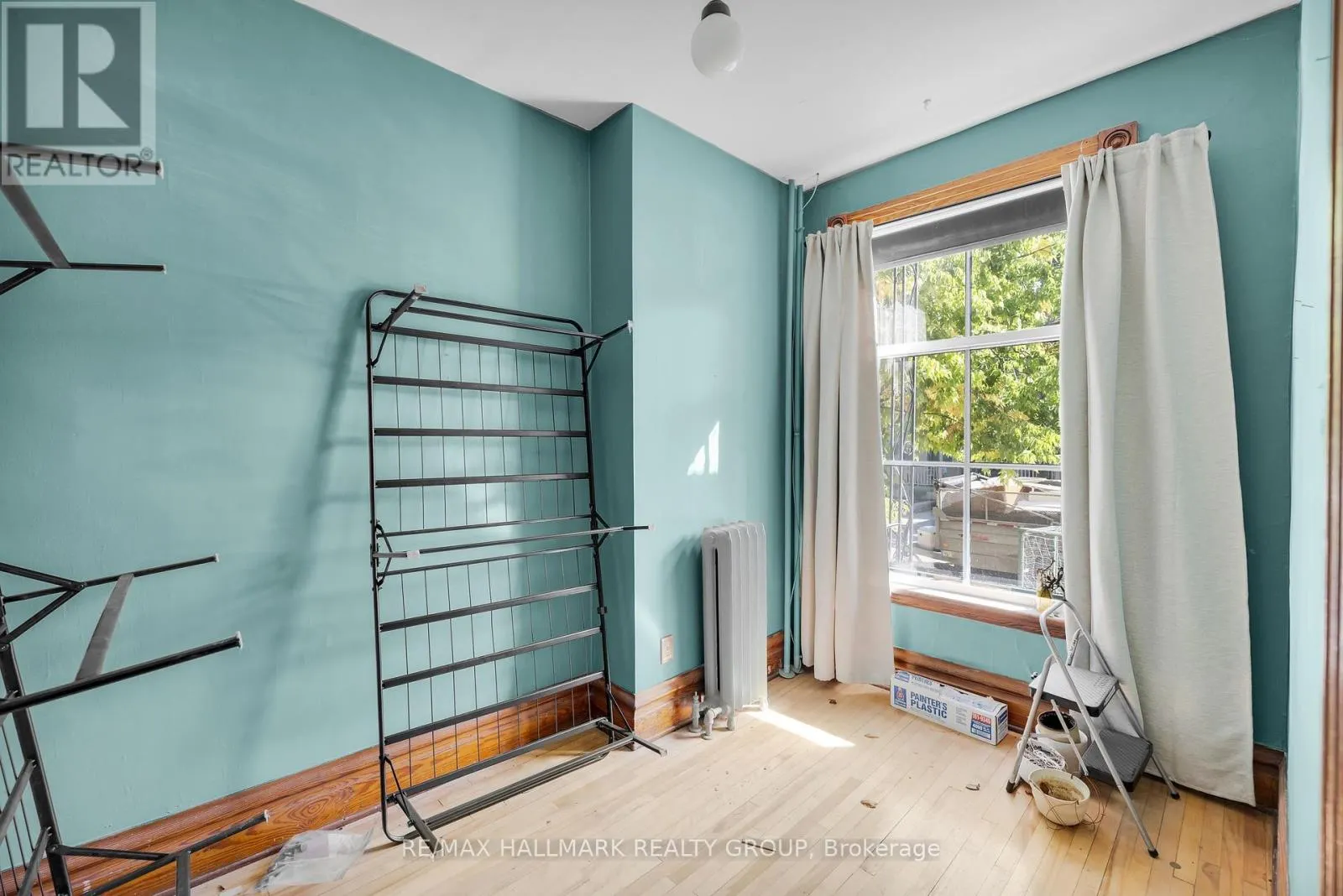 111 GUIGUES AVENUE