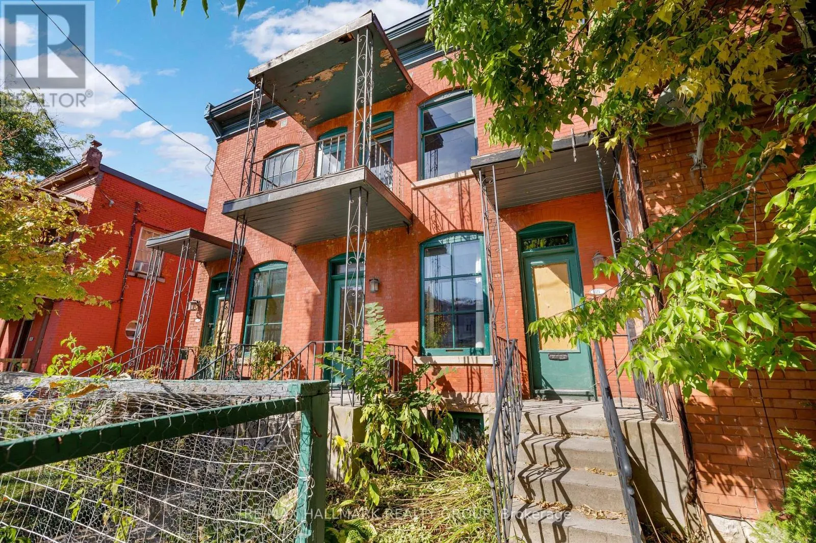 111 GUIGUES AVENUE
