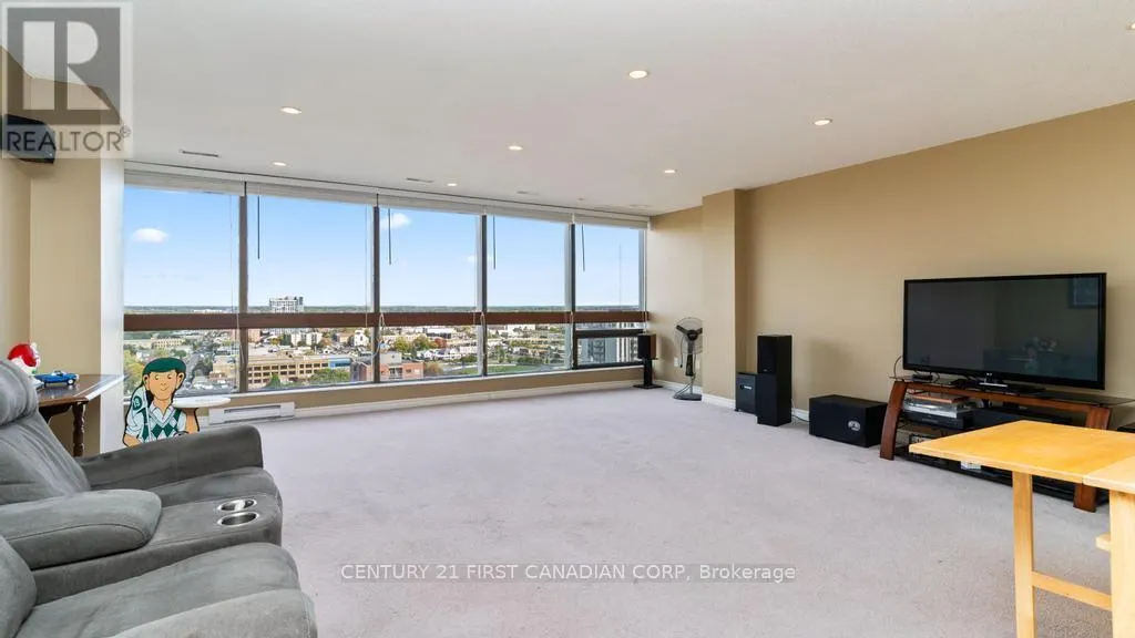 2207 - 389 DUNDAS STREET, #2207