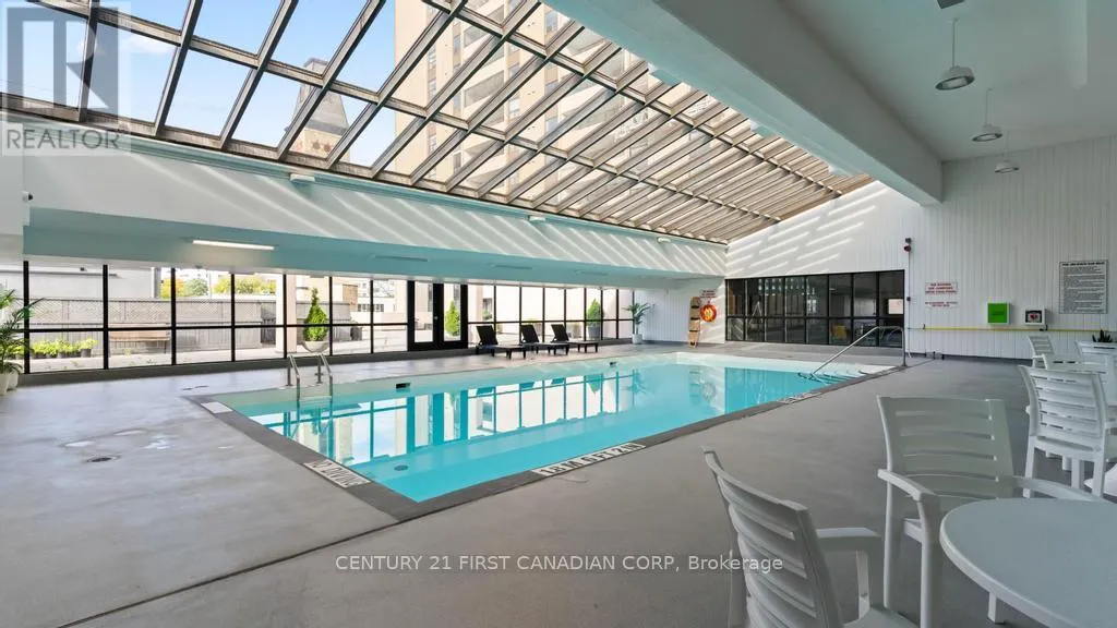 2207 - 389 DUNDAS STREET, #2207