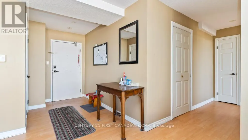 2207 - 389 DUNDAS STREET, #2207