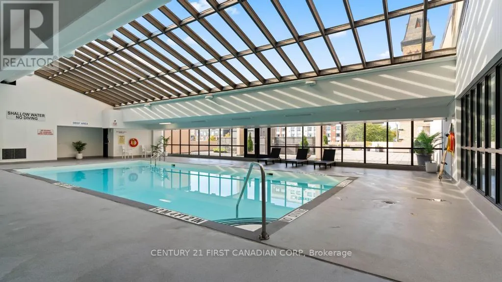 2207 - 389 DUNDAS STREET, #2207