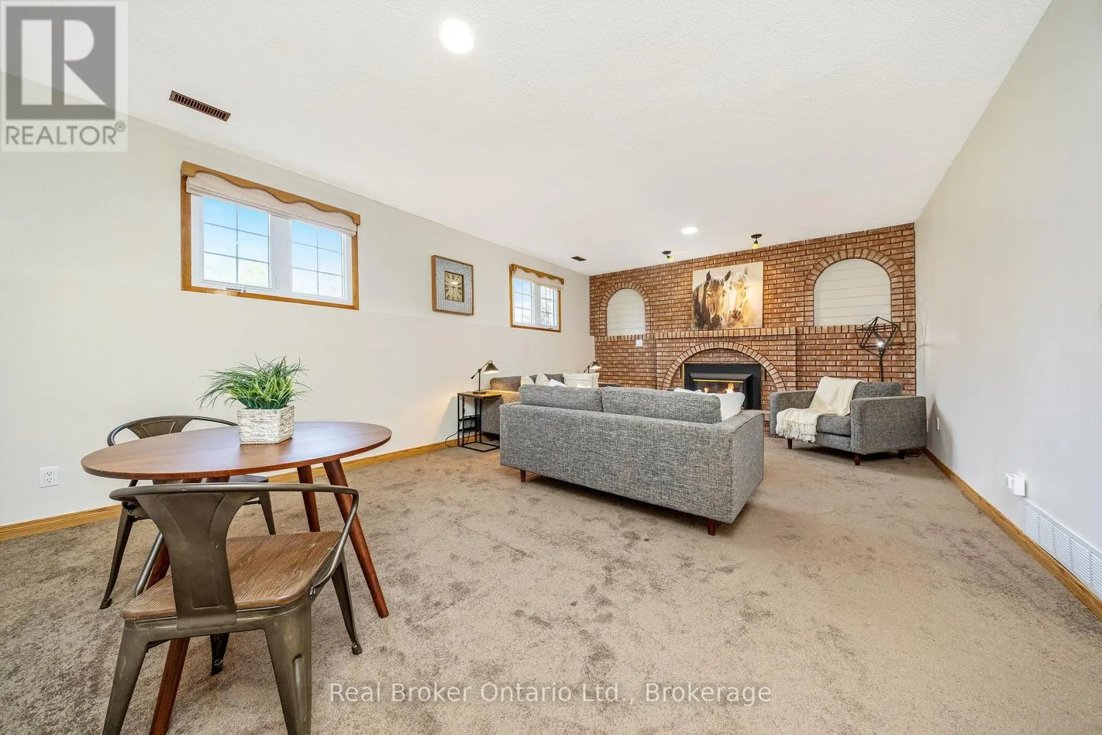 8759 WELLINGTON 124 ROAD