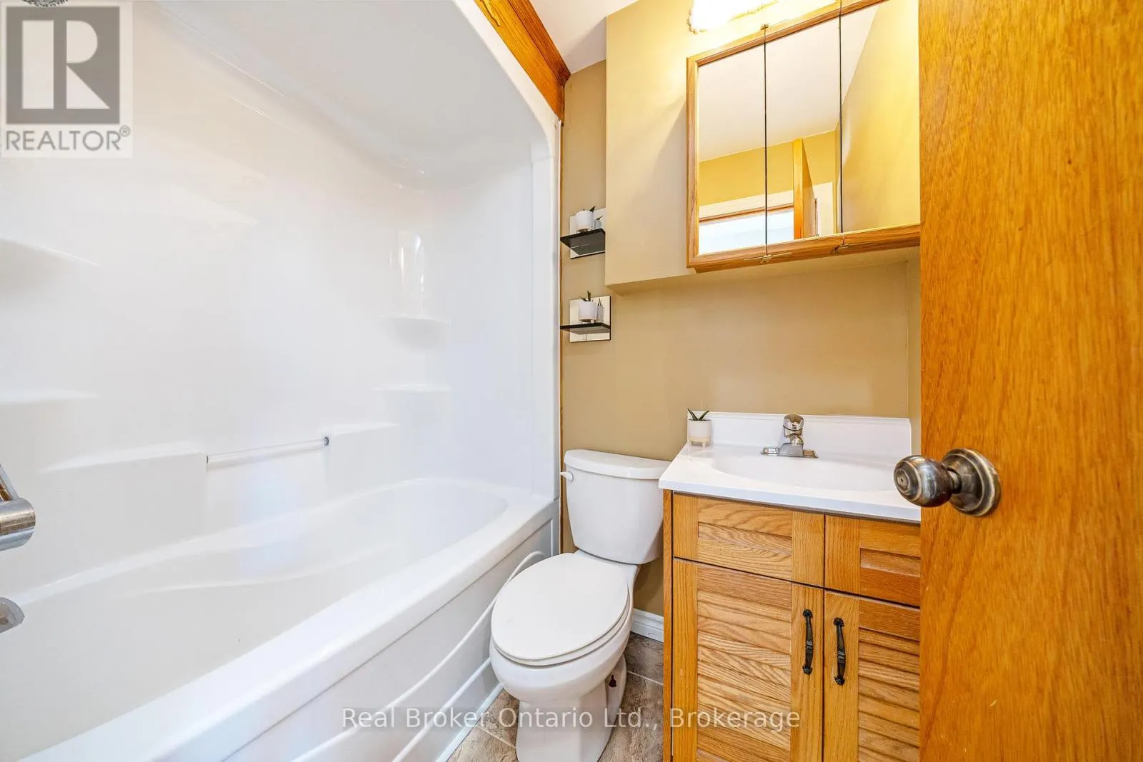 8759 WELLINGTON 124 ROAD