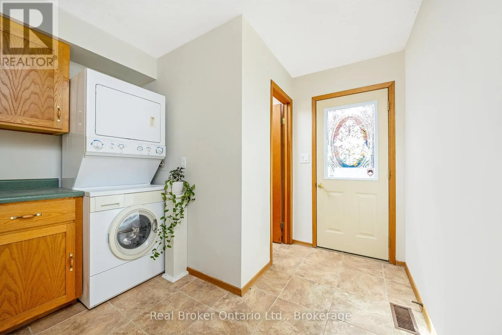 8759 WELLINGTON 124 ROAD