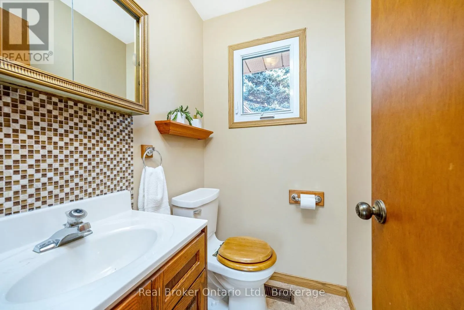8759 WELLINGTON 124 ROAD