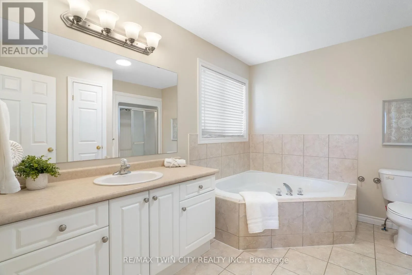 176 PINE VALLEY DRIVE