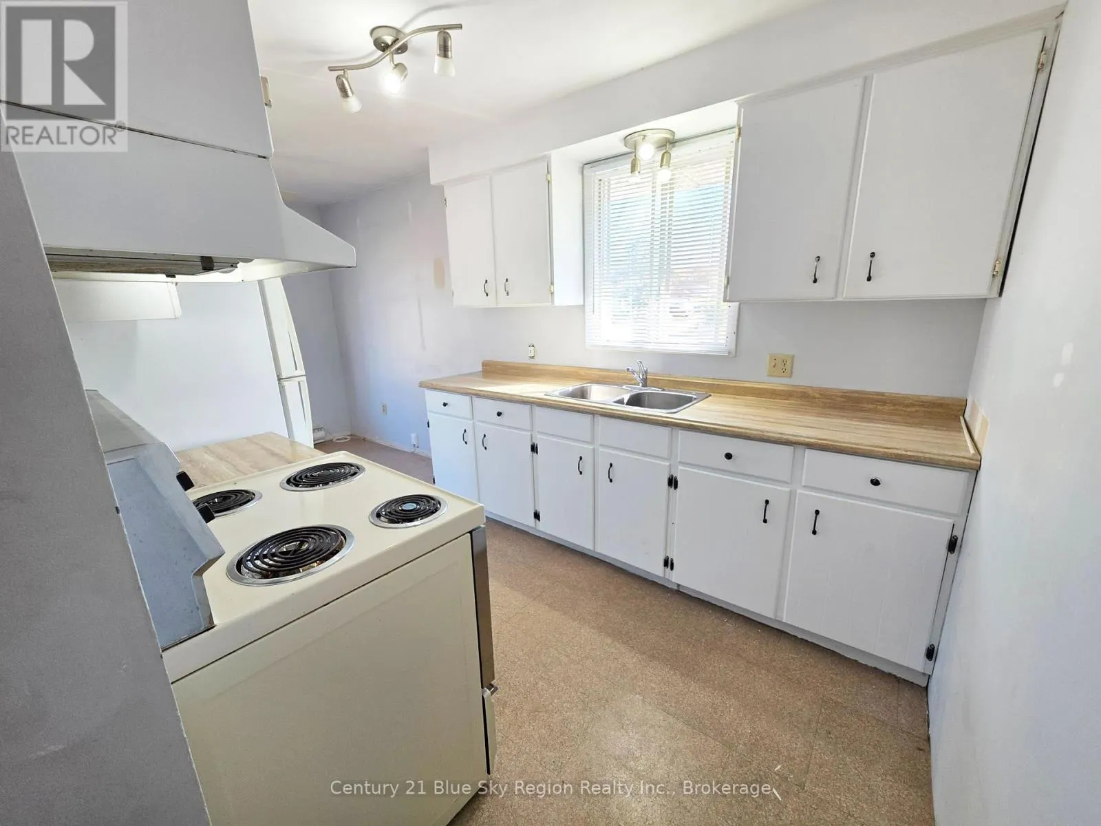 15 MASSEY DRIVE