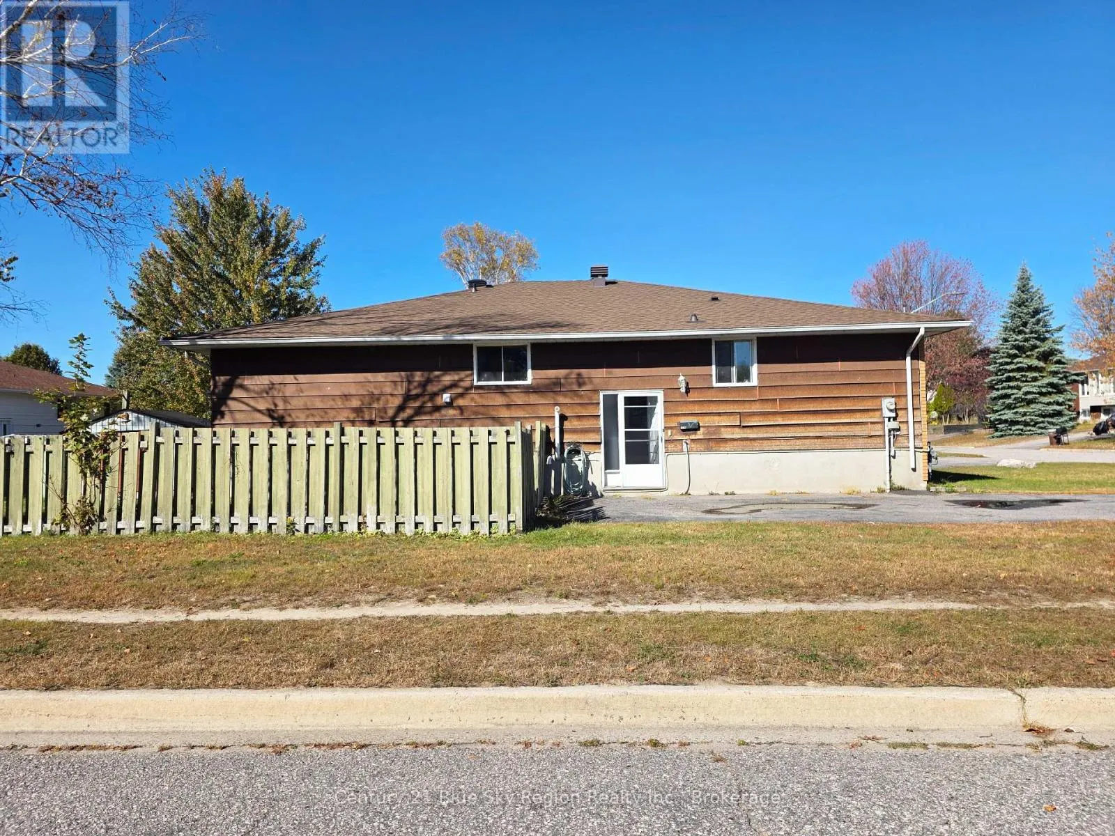 15 MASSEY DRIVE
