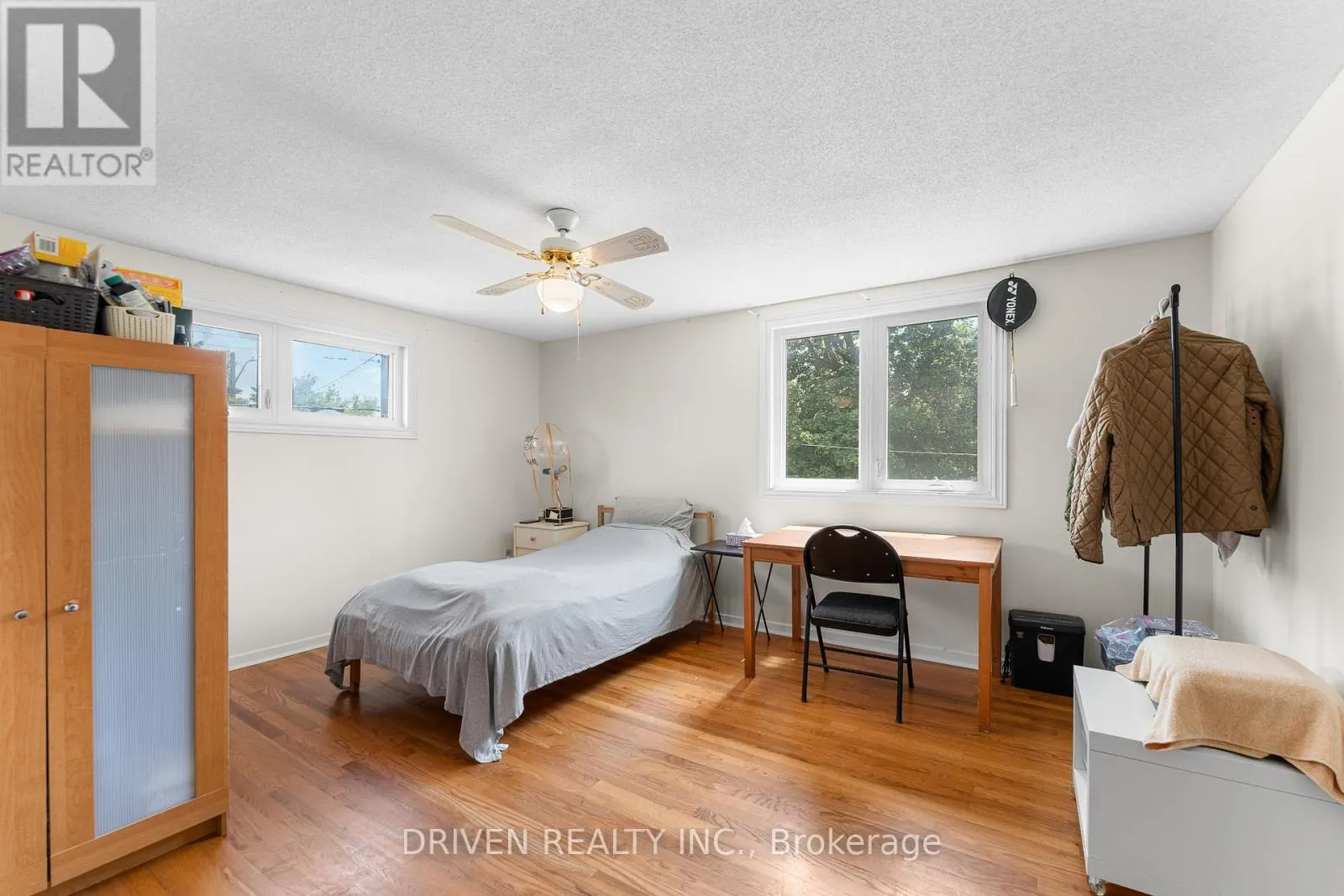 876 PINECREST ROAD