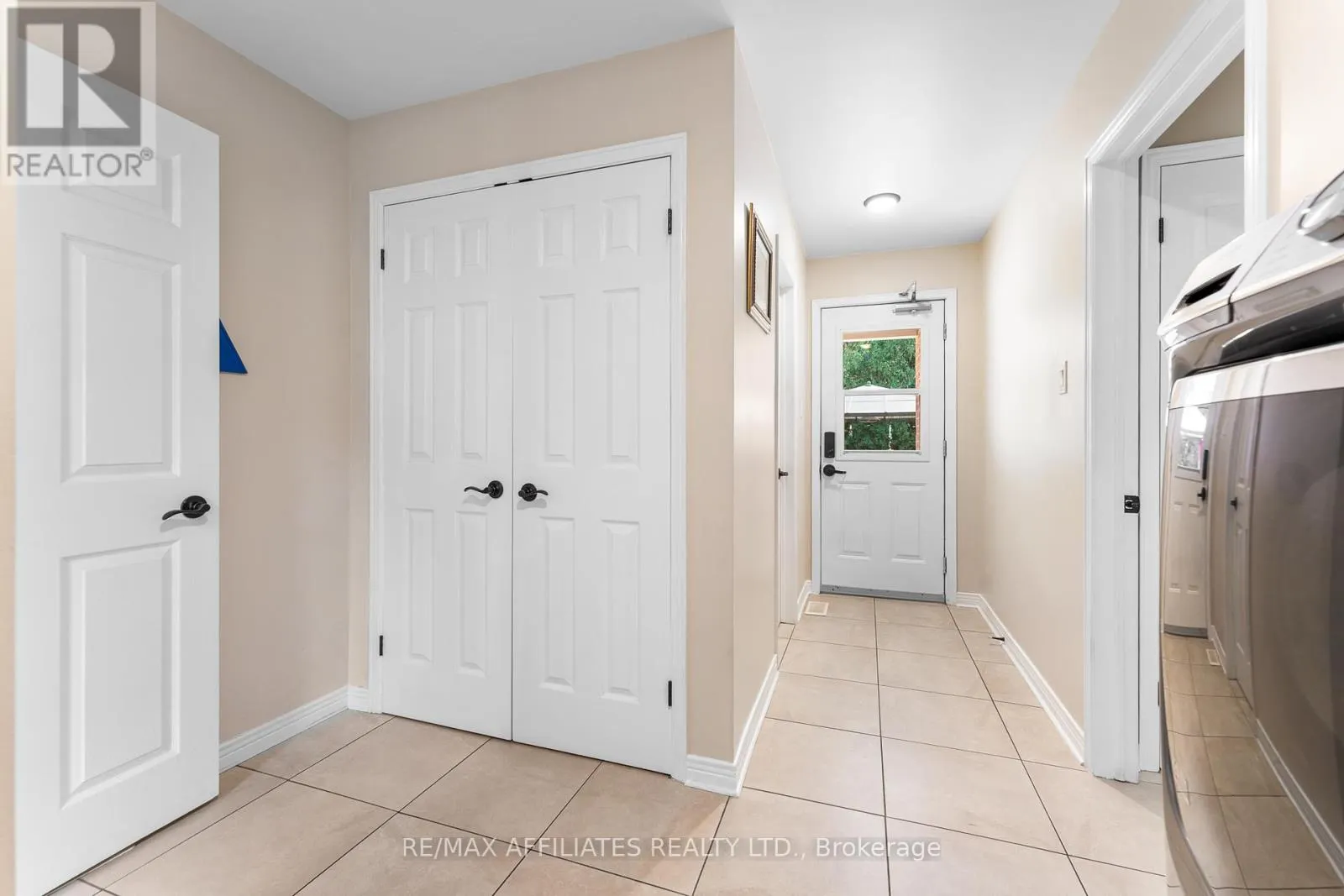 14 PANANDRICK VIEW DRIVE