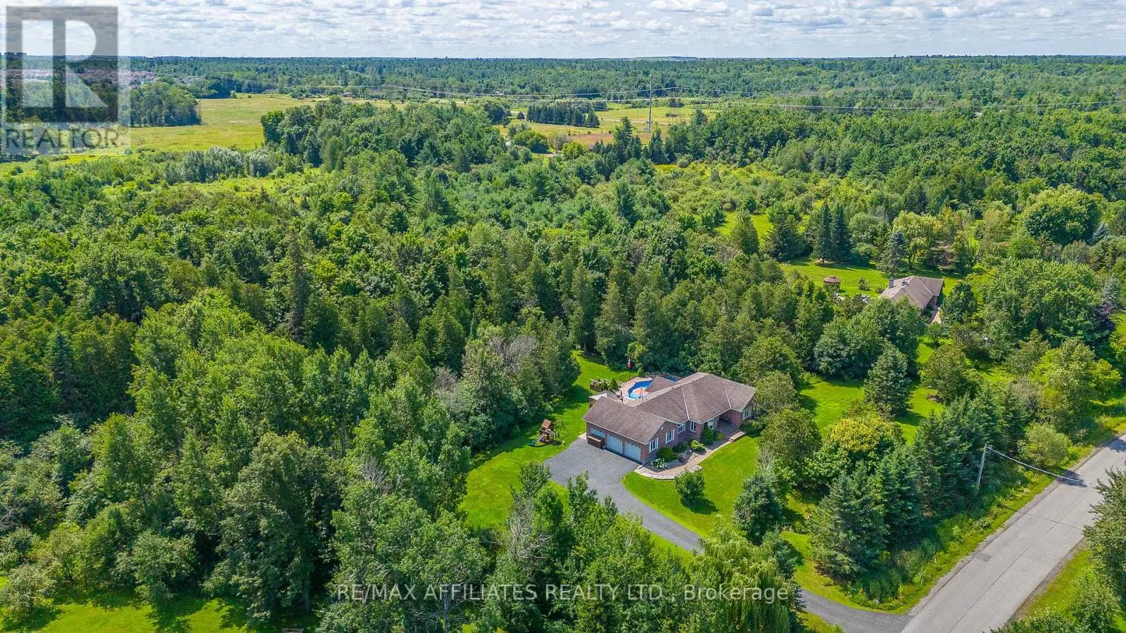 14 PANANDRICK VIEW DRIVE