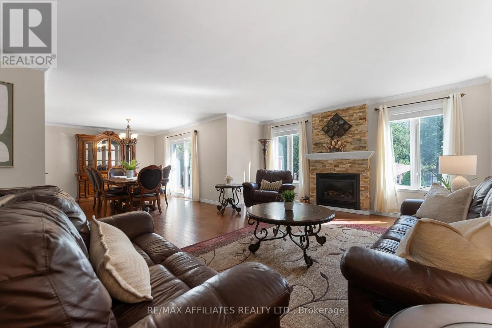 14 PANANDRICK VIEW DRIVE