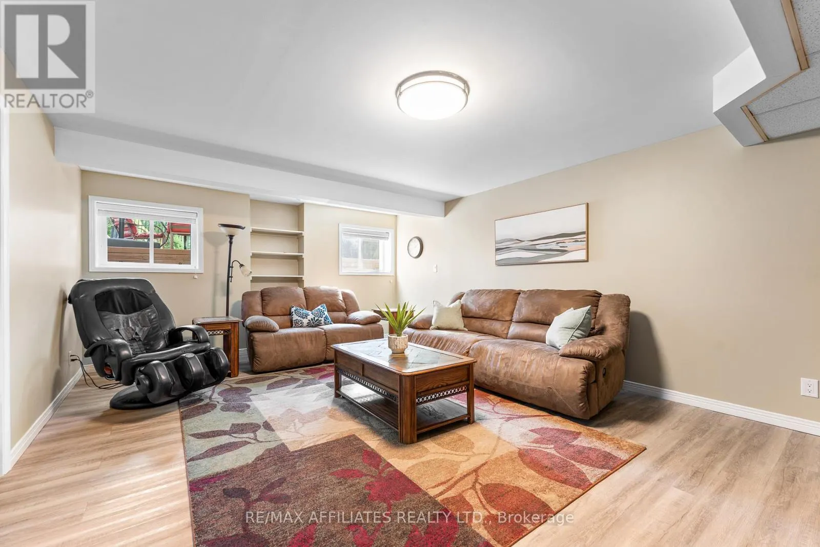 14 PANANDRICK VIEW DRIVE